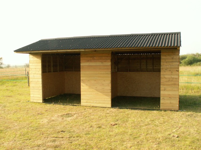 Mobile field shelter 10x20